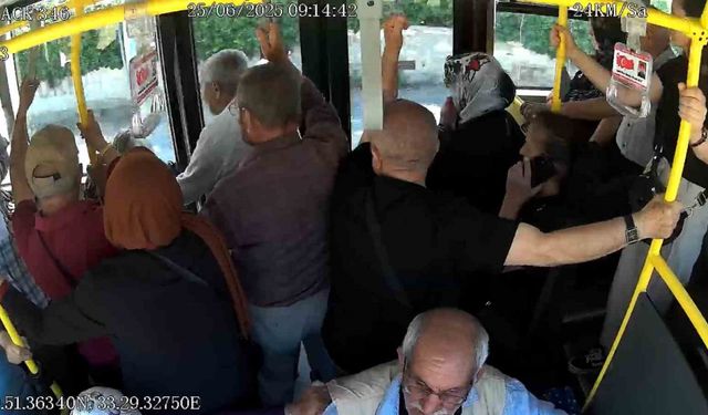 Otobüs şoförü fenalaşan yolcuyu hastaneye yetiştirmek için zamanla yarıştı