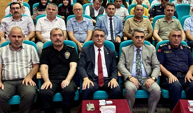 Kırşehir'de "15 Temmuz'a Giden Süreçte Din İstismarı" paneli düzenlendi