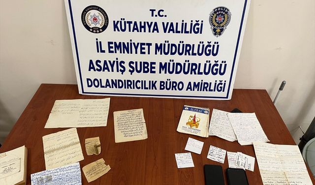 Kütahya'da büyücülük yoluyla dolandırıcılık yaptıkları iddiasıyla 5 şüpheli tutuklandı