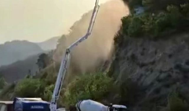 Beton mikseri ve TOMA ile alevlere karşı mücadele