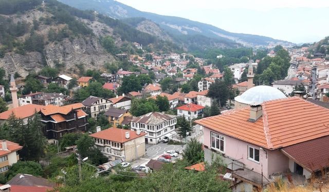 Bolu’da kaya düşmesi riski altındaki evler için tahliye kararı: 30 gün süre verildi