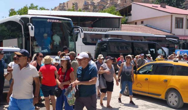 Çemişgezek ilçesi yerli turistlerin gözdesi oldu