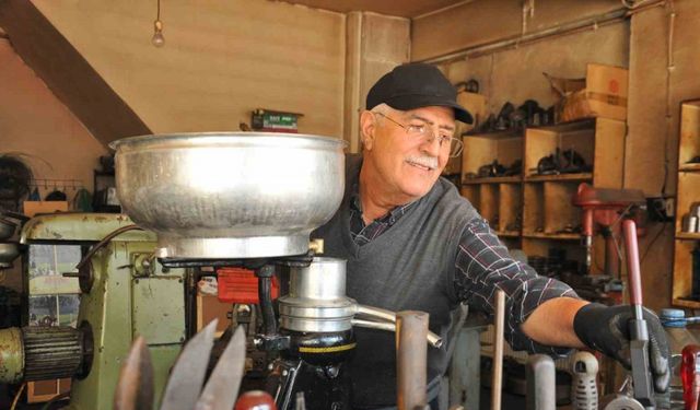 Kars’ta 4 kuşaktır kollu süt makinelerini tamir ediyorlar