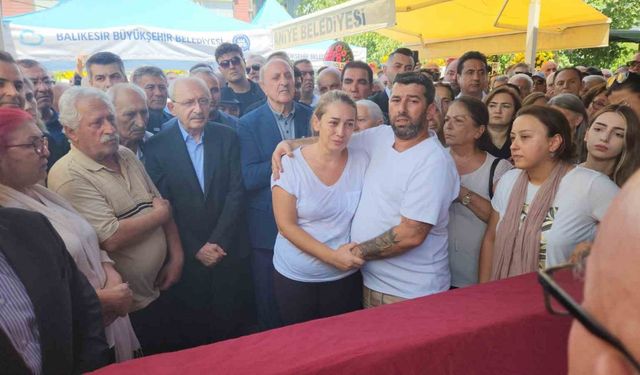 Kılıçdaroğlu’nun ikiz kardeşi Adil Kılıçdaroğlu son yolculuğuna uğurlandı