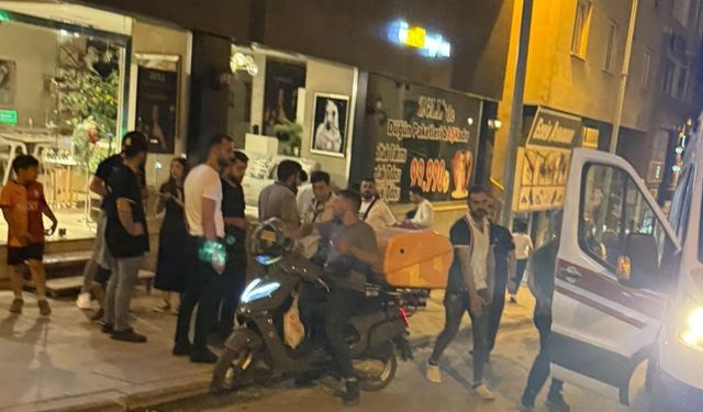 Kontrolden çıkan motorlu bisiklet bir işyerinin duvarına çarptı