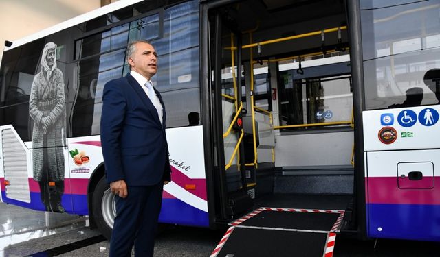 Osmaniye Belediyesi’nin yeni otobüsleri yola indi