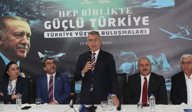 AK Parti Grup Başkanı Güler, Kars'ta 'Türkiye Yüzyılı Şehir Buluşmaları'nda konuştu:
