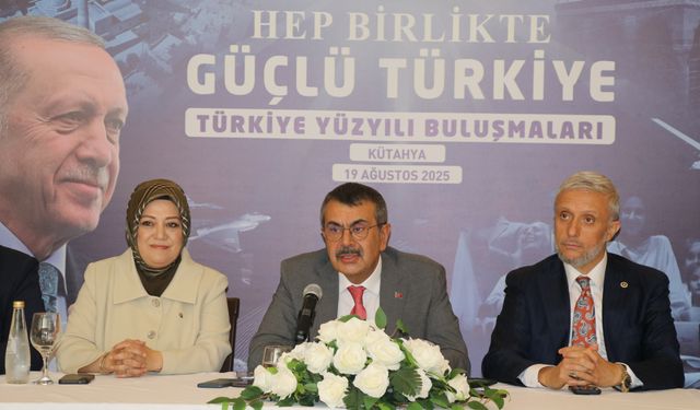 Bakan Tekin, Kütahya'da 'Türkiye Yüzyılı Buluşmaları' programında konuştu: