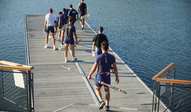 Kürek Milli Takımı, Balkan Şampiyonası öncesi Meriç Nehri'nde kampa girdi