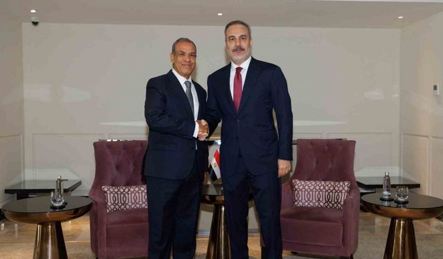 Bakan Fidan, Suudi Arabistan’da Mısırlı mevkidaşı Abdellaty ile bir araya geldi
