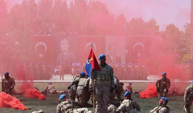 Bin 619 komando dualarla mezun oldu