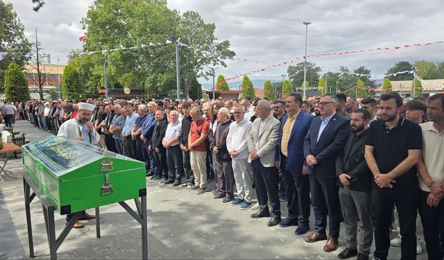 Karadeniz’de boğulan öğretmen son yolculuğuna uğurlandı