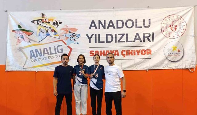 Karatecilerden finalde büyük başarı