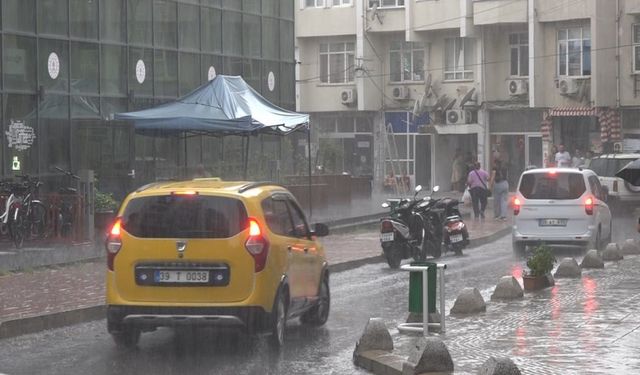 Kırklareli’nde sağanak etkili oluyor