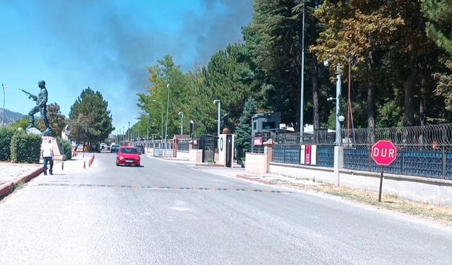 Kütahya Hava Er Eğitim Tugay Komutanlığı’nda çıkan yangın söndürüldü