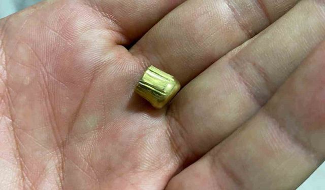 Magandanın silahından çıkan mermi pencereyi delip içeri girdi