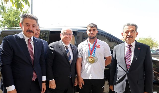 Millî Savunma Bakanı Güler, Şırnak’ta denetim ve incelemelerde bulundu