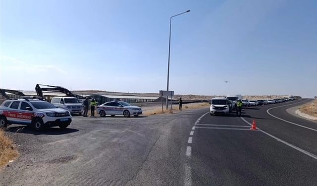 Şanlıurfa’da jandarmadan dron destekli trafik denetimi