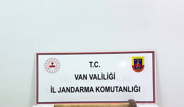 Van’da kaçak kazı yapan 3 kişi yakalandı