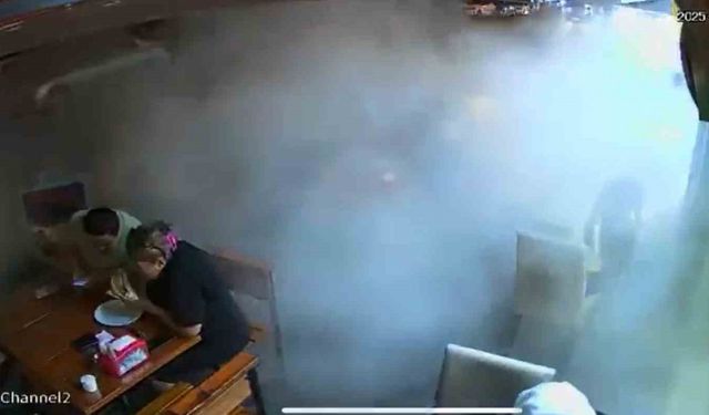Yalova’da patlayan kamyon lastiği restoranda tozu dumana kattı