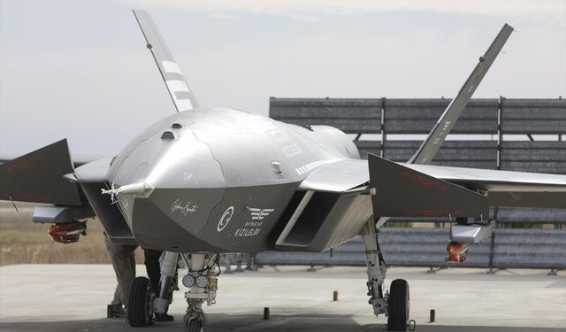 Bayraktar KIZILELMA'nın ilk kez mühimmatlı uçuşu paylaşıldı