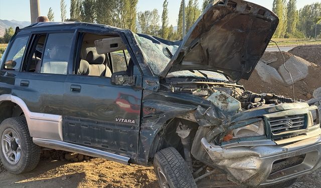 Kahramanmaraş'ta devrilen cipteki 3 kişi yaralandı