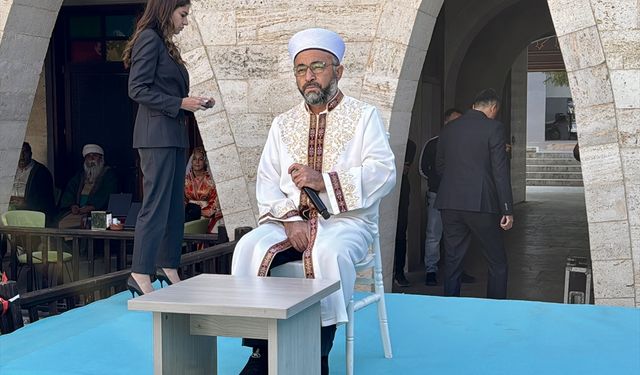 Kırşehir'de 'Yılın Ahisi'ne 'Ahi duası' ile ödülü verildi