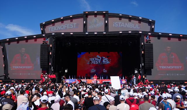 TEKNOFEST Yönetim Kurulu Başkanı Bayraktar, TEKNOFEST İstanbul'un açılışında konuştu: