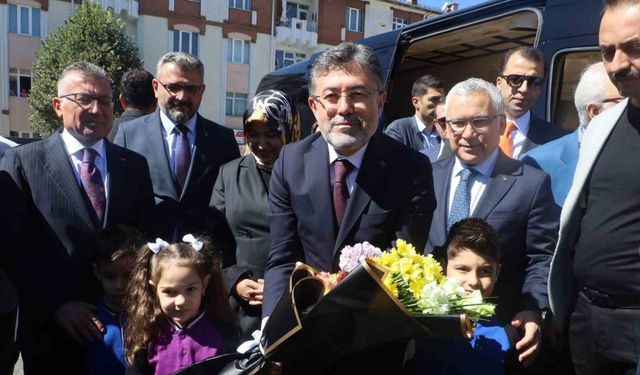 Bakan Yumaklı: "Tarımın, ormanın ve suyun olmadığı bir dünya, bizim dünyamız değildir"