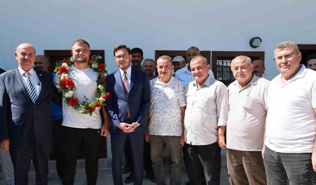 Başpehlivan memleketi Tokat’ta coşkuyla karşılandı