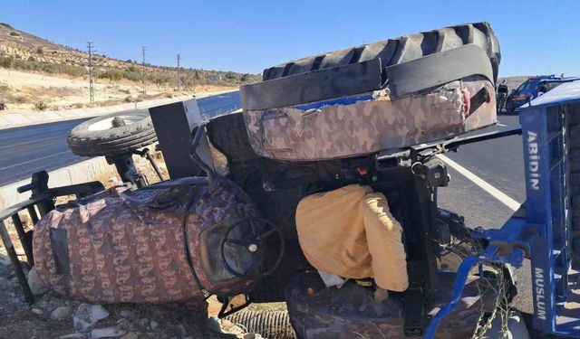 Beton mikseri traktöre çarptı: 1 yaralı