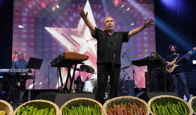 Bursa’da Pamela ve Ümit Besen rüzgarı