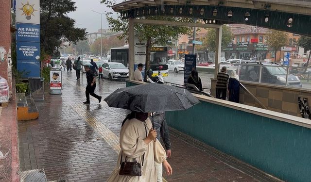 Bursa’da yağmur sevinci...Böyle dans ettiler