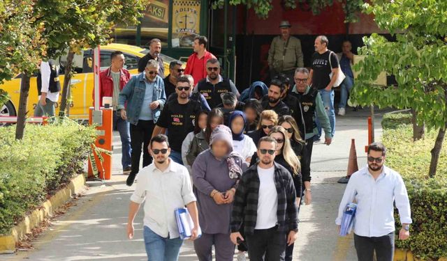 Devre mülk dolandırıcılığı ile 1 milyon 800 bin TL elde eden 7 şüpheli yakalandı