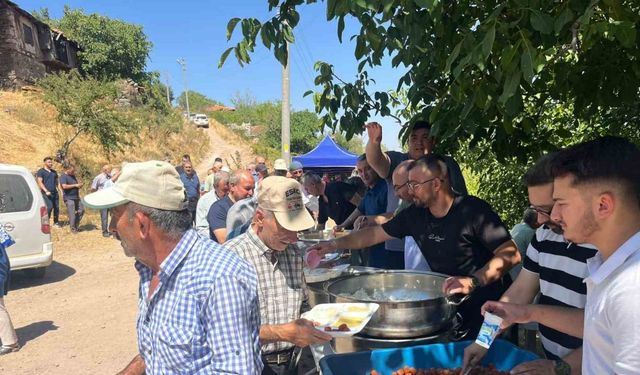 Emet’te asırlık geleneksel "Hayır Yemeği" düzenlendi