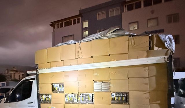 Hatay’da 2 milyon 900 bin adet gümrük kaçağı makaron ele geçirildi