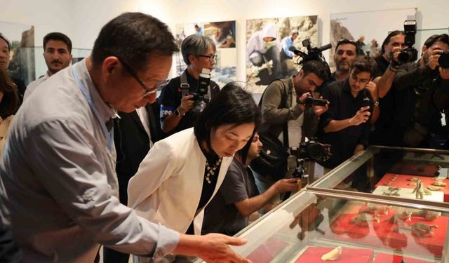 Japonya Altes Prensesi Mikasa, Kırşehir’de Kalehöyük Arkeoloji Müzesi’ni gezdi