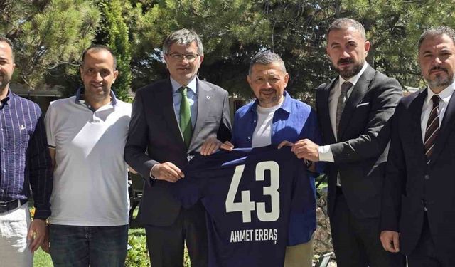 Milletvekili Ahmet Erbaş’tan Kütahyaspor’a 1 milyon TL destek