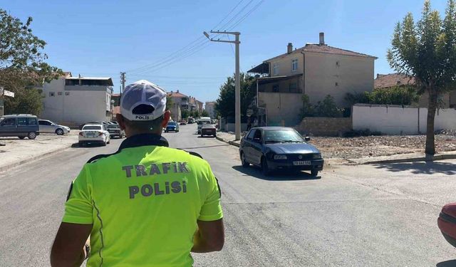 Otomobilin çarptığı 3 yaşındaki çocuk yaralandı