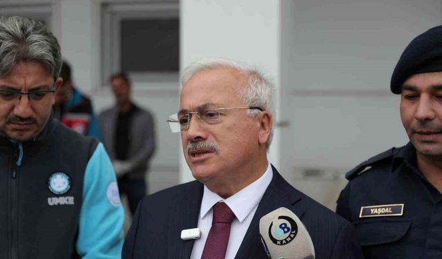 Vali Kumbuzoğlu: "Kazada 2 jandarma şehit oldu, 1 vatandaş hayatını kaybetti"