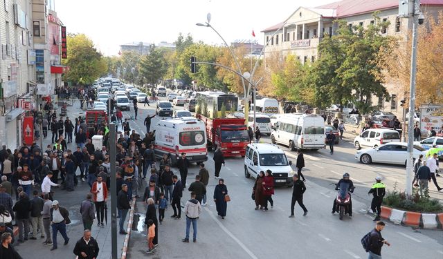 Ağrı'da iki grup arasında çıkan silahlı ve bıçaklı kavgada biri ağır 4 kişi yaralandı