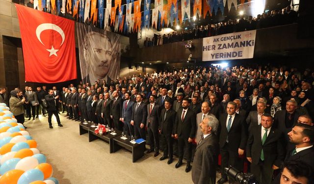 AK Parti Genel Başkan Yardımcısı Büyükgümüş, Kars'ta konuştu: