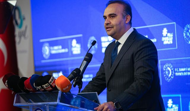 Bakan Kacır, Bursa'da teknoloji atölyesi ve ileri teknoloji laboratuvarının açılışında konuştu: