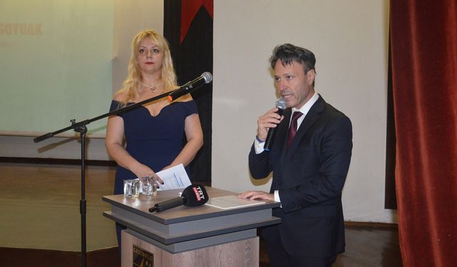 Çanakkale Savaşları'na katılan askerlerin yakınları Gelibolu'da buluştu