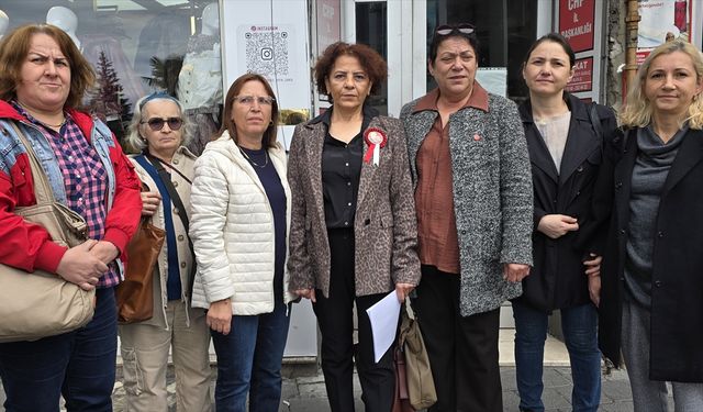 CHP Zonguldak Merkez İlçe Kadın Kolları Başkanı Sekme ve 9 yönetici istifa etti