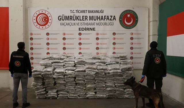 Edirne'de sınır kapılarında 524 kilo 336 gram uyuşturucu ele geçirildi