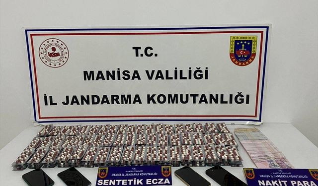 Manisa'da 3 bin 270 sentetik ecza hap ele geçirildi