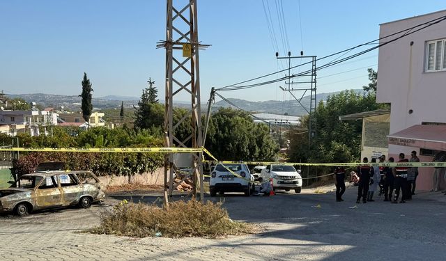 Mersin'de bir çocuğu öldürüp bir genci yaralayan kişi intihar etti