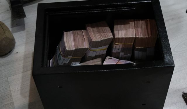 Mersin'de futbol kulübü adına loca satışıyla dolandırıcılık yapan 5 zanlı tutuklandı