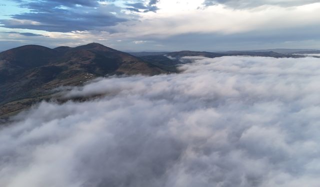 Samsun'da 1650 rakımlı Dürtmen Dağı'ndaki 'sis denizi' dronla görüntülendi